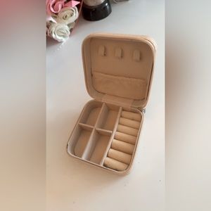 Travel Jewelry Holder.